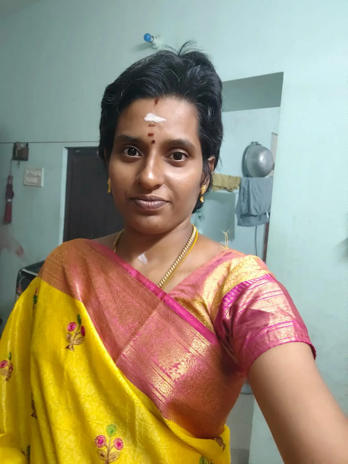 V Nandhini